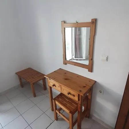 Nikos 3* לגאנאס