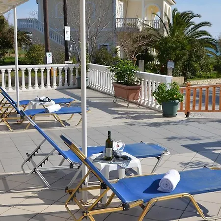 Apart-hotel Nikos 4*