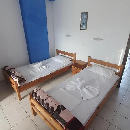 Apart-hotel Nikos 4*