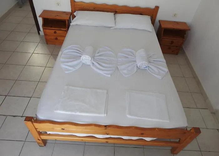 Nikos 3*