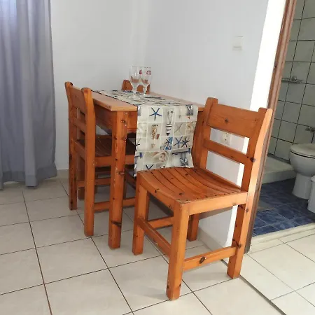 Nikos Lägenhetshotell 4*